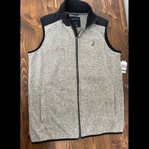NWT Boys Nautica vest black and gray size large 14/16